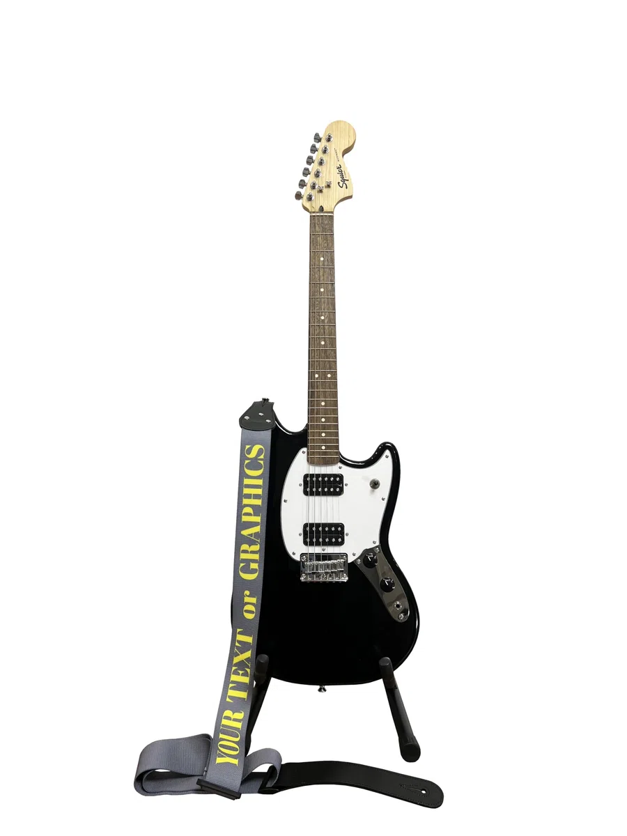 Premium Personalisierter Gitarrengurt – Wählen Sie Text oder Grafik, Farbe & Schriftart, 100% EU-Herstellung, Recyceltes Leder & Plektrumhalter. Bedruckter Gitarrengurt