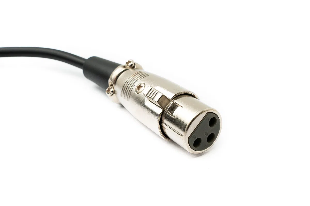 System-S Audio Kabel 150 cm XLR 3 Polig Buchse zu DIN 5 Polig Stecker Adapter in Schwarz